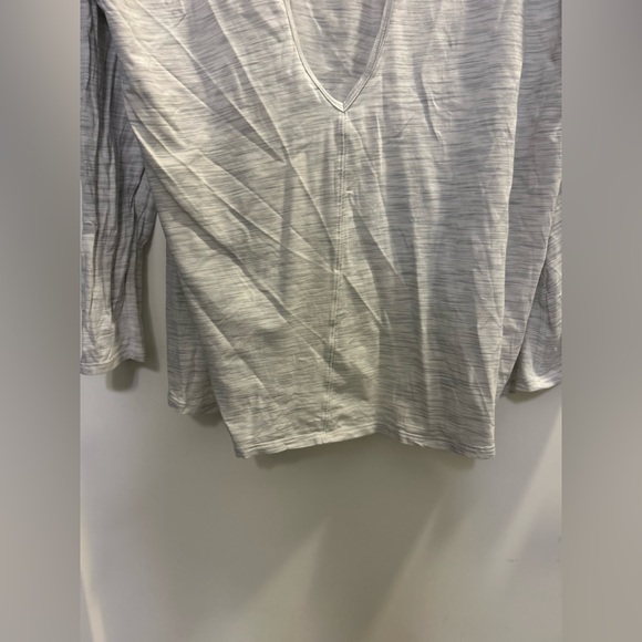 Lululemon Women’s Back Into It Long Sleeve - Picture 10 of 10